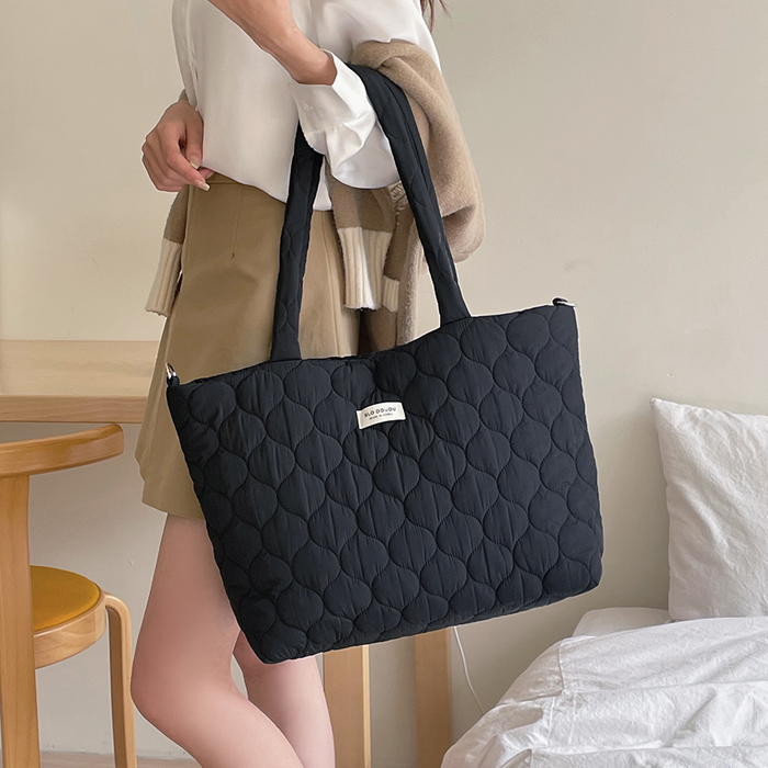 피치패딩 숄더백 가벼운 방수 국민 기저귀가방 문센 가방 출산 선물 데일리백 2color