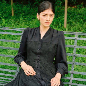 ALESSANDRA dress_Black 착용 후기 | 사이즈/핏 총정리 - 상품 이미지 4