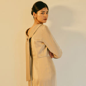 JACQUELINE  dress_Gold Beige 착용 후기 | 사이즈/핏 총정리 - 상품 이미지 3