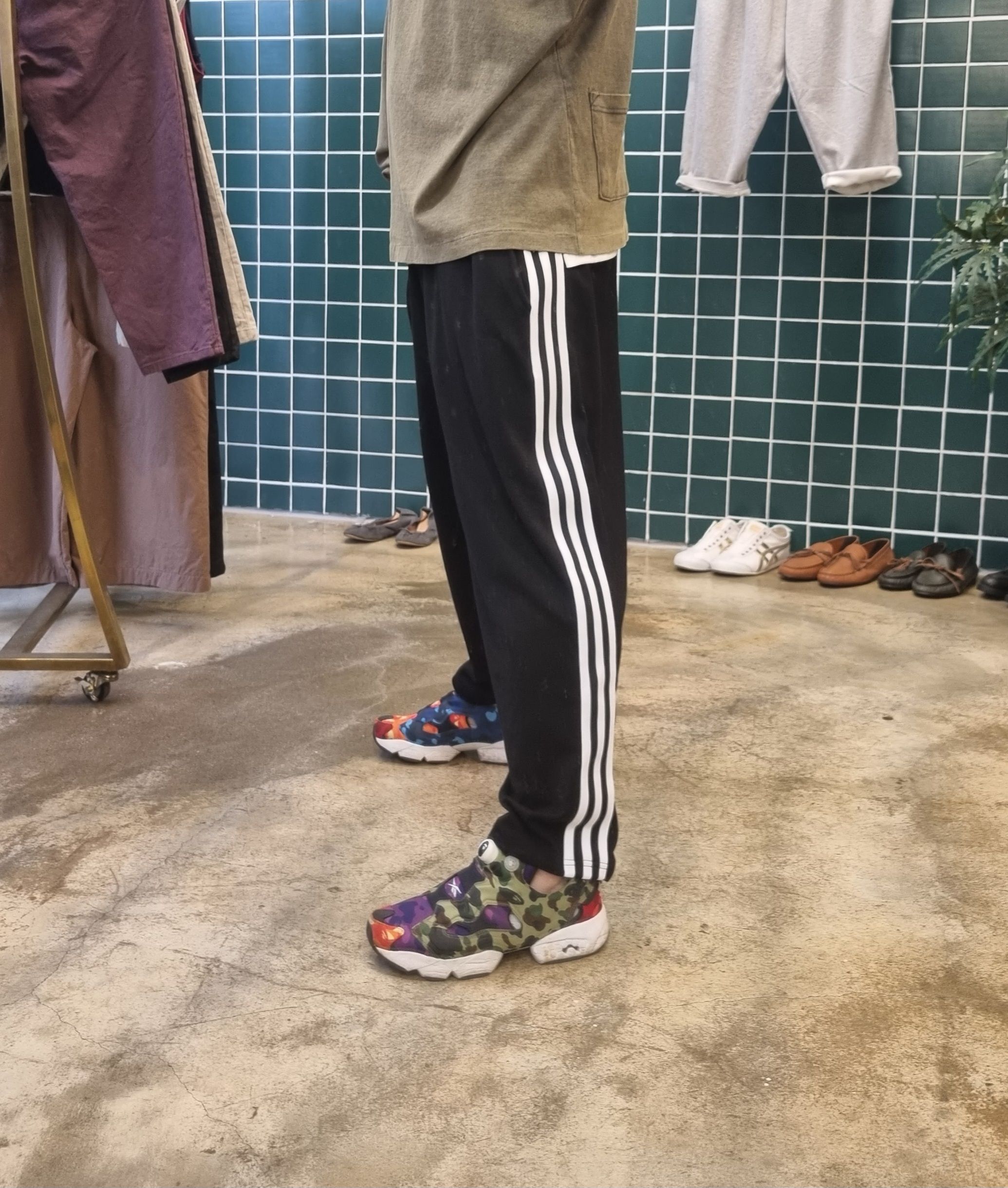 (무배) 와이드 두줄 면 트레이닝 배기바지 - 상세 이미지 5