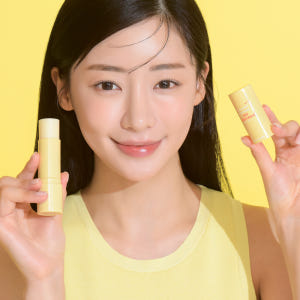 촉촉한 콜라겐 모이스처 썬멀티밤 선블럭 주름개선 수분 UV 선스틱 솔직 후기 | 피부 타입별 분석 - 상품 이미지 2