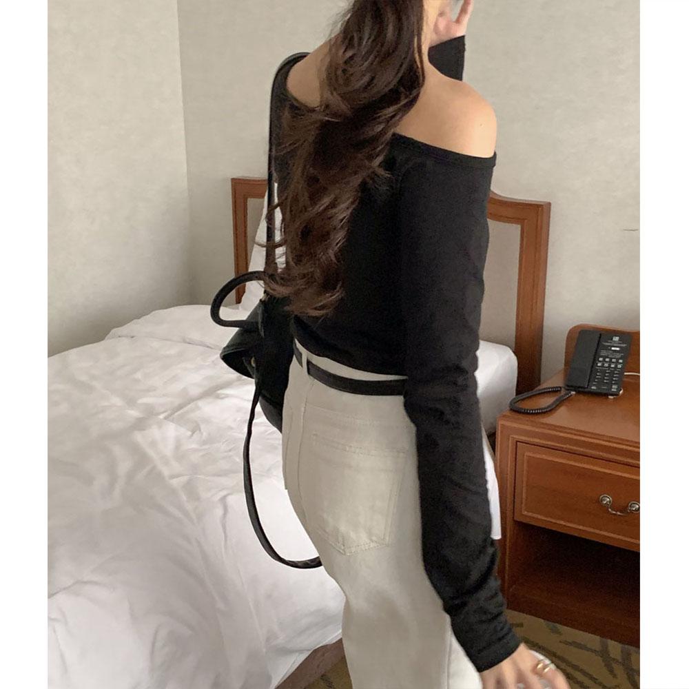 (바로배송) 오버무드 여성 가을 신상 언발 한쪽 오프숄더 여리여리 이너 긴팔티 3color - 상세 이미지 4