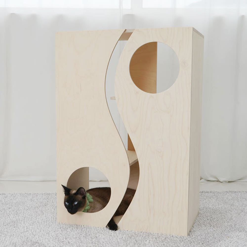 다양한 원목 캣타워 제품 비교 이미지