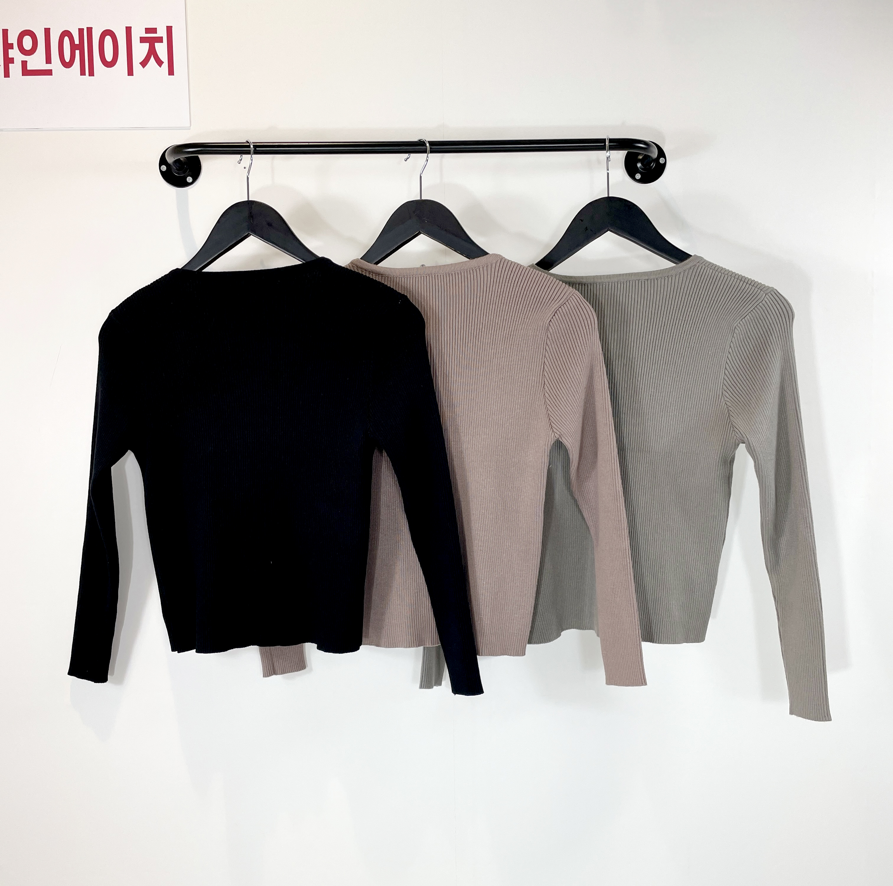 여자여자몰 배색라인 더블버튼 슬림핏 골지니트가디건 간절기 이너니트 - 상세 이미지 3