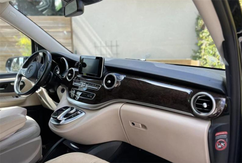 영국 런던 히드로 공항 LHR - 런던 시티 | 중국어를 구사하는 운전자와 함께하는 개인 차량 픽업 이미지 3