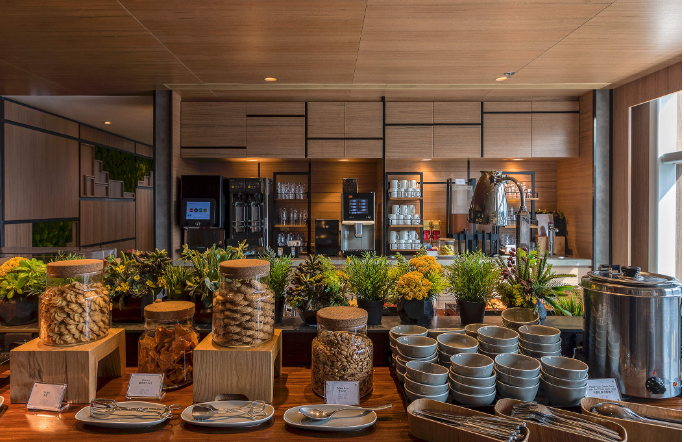 홍콩 국제공항 라운지 서비스 (Plaza Premium Lounge) 이미지 3