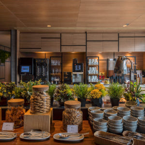 홍콩 국제공항 라운지 서비스 (Plaza Premium Lounge) 솔직 후기 | 실사용자 리뷰 분석 - 상품 이미지 3