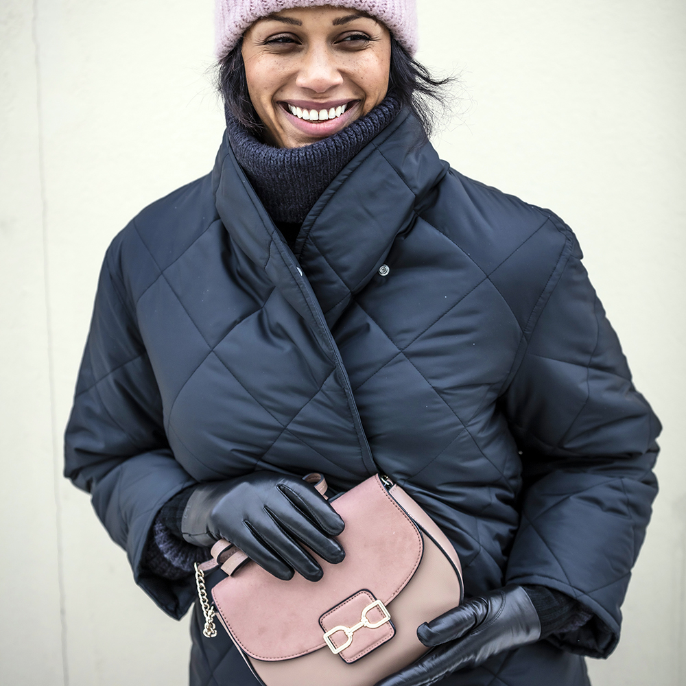 헤스트라 메간 헤어쉽 양가죽 블랙 14490 100- 여자 여성 겨울 가죽 장갑