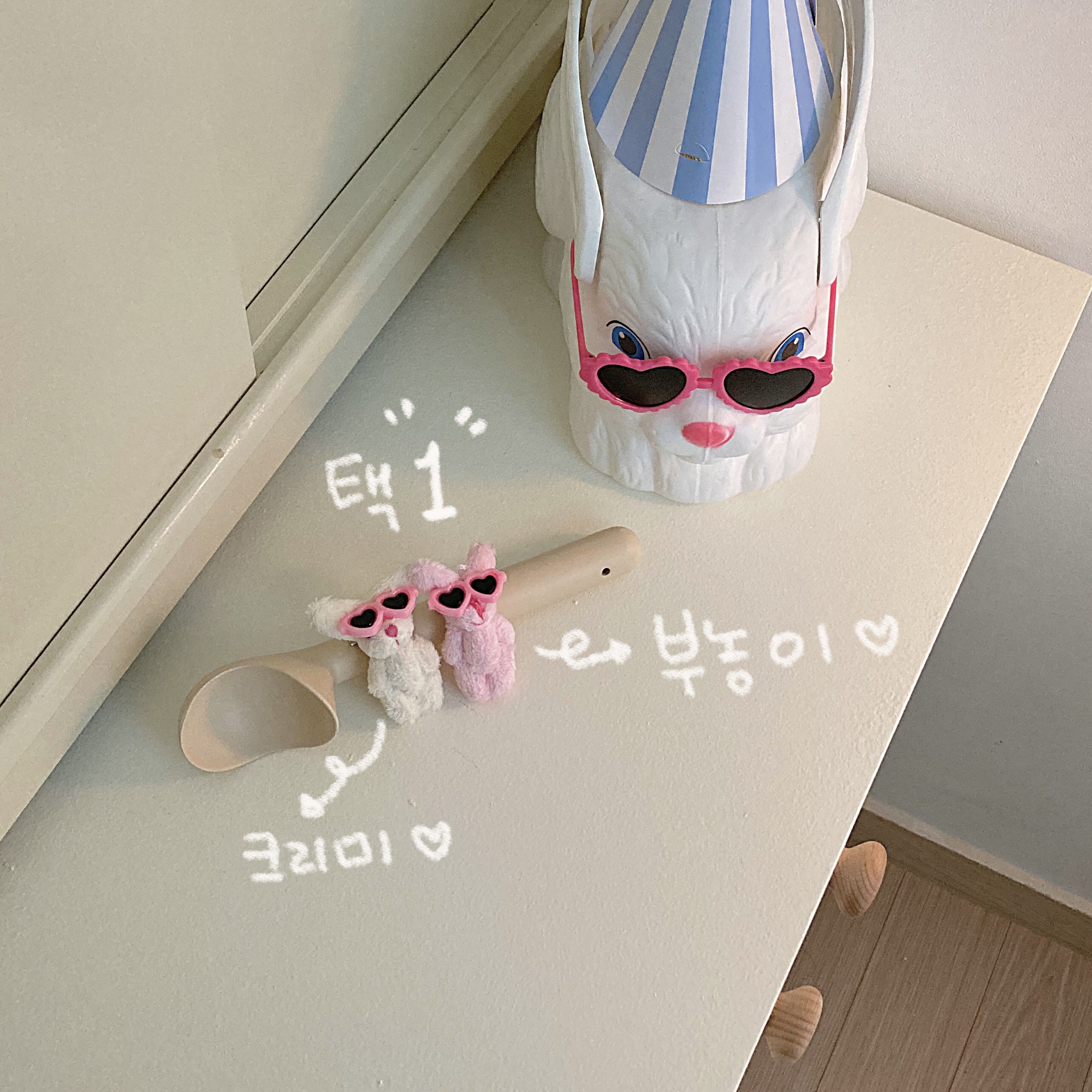 토끼상점 러뷰 파티시리즈 무드등 수유등 집들이선물 LED 수면등 펜던트 감성 미니 무선램프 - 상세 이미지 4