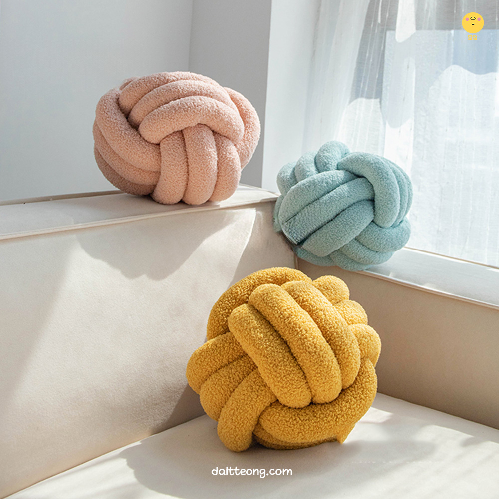 달떵 예쁜 꼬임 매듭 쇼파 쿠션 북유럽 거실 침실 인테리어 침대 귀여운 침실 포인트쿠션