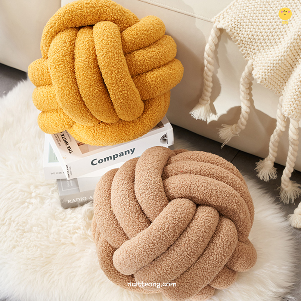 달떵 예쁜 꼬임 매듭 쇼파 쿠션 북유럽 거실 침실 인테리어 침대 귀여운 침실 포인트쿠션