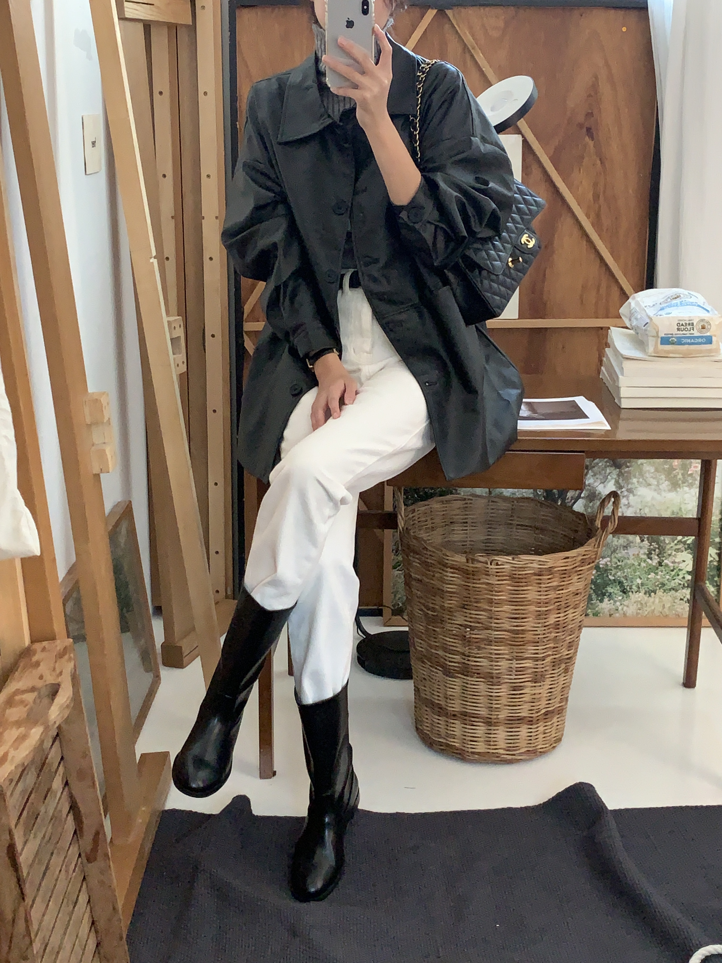 플라잉 레더 베이직 무광 루즈핏 가죽 버튼 단추 카라 포켓 하프 라이더 자켓 코트