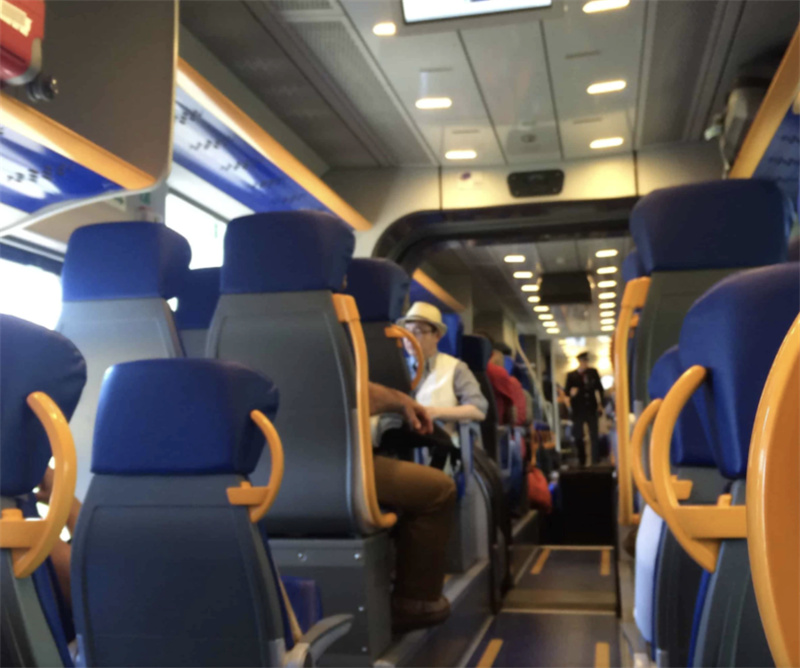 이탈리아 로마 Leonardo Express 티켓 | 피우미치노 공항에서 로마 시내 중심까지 고속 열차 이미지 3