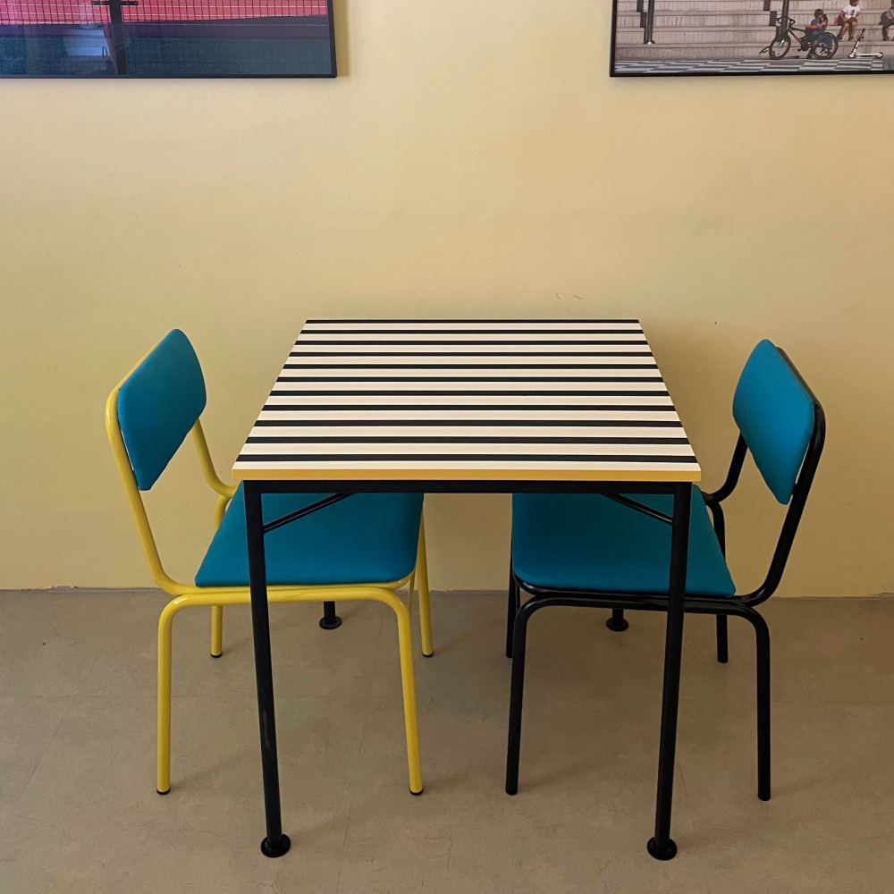 텐더 스트라이프 테이블 인테리어 카페 거실 커피 사각형 티 엔틱 디자인 감성