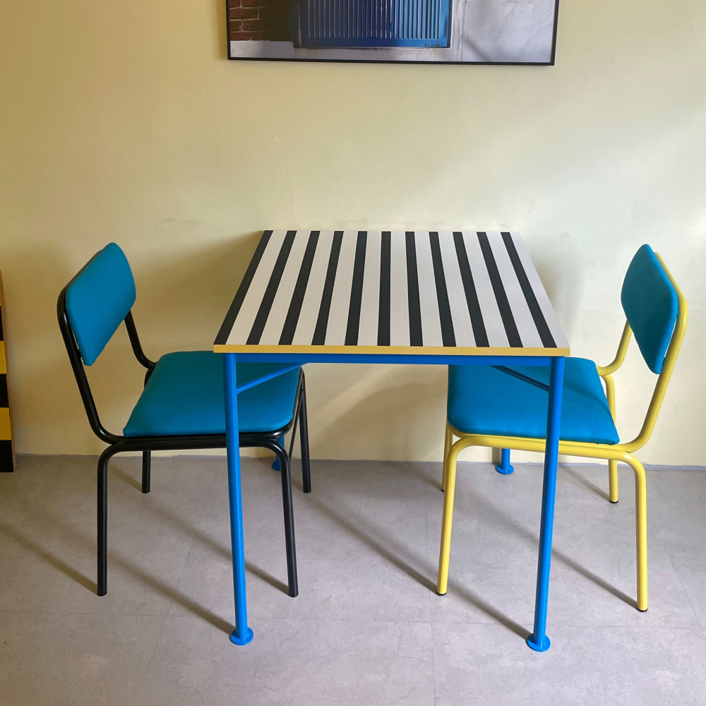 텐더 스트라이프 테이블 인테리어 카페 거실 커피 사각형 티 엔틱 디자인 감성