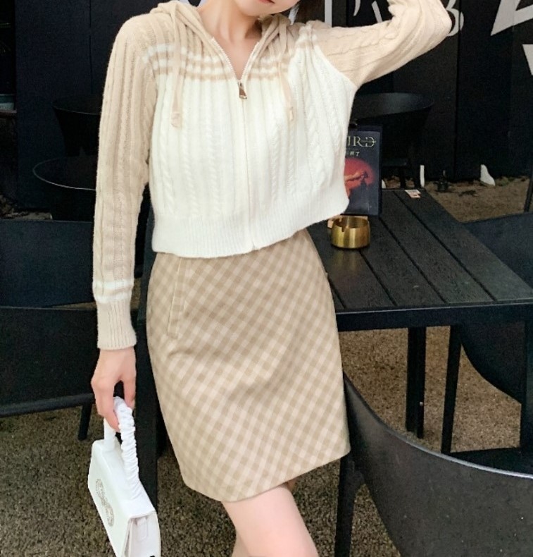 올드머니룩컬러 후드니트집업 숏가디건 꽈배기배색 크롭가디건 여자여자몰 이미지 4