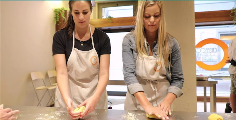이탈리아  피렌체의 역사 지구에서 점심 식사와 함께 수제 파스타와 디저트 쿠킹 클래스 이미지 2