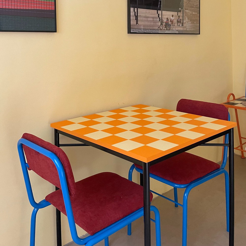 텐더 체커보드 테이블 인테리어 카페 거실 커피 사각형 티 엔틱 디자인 감성