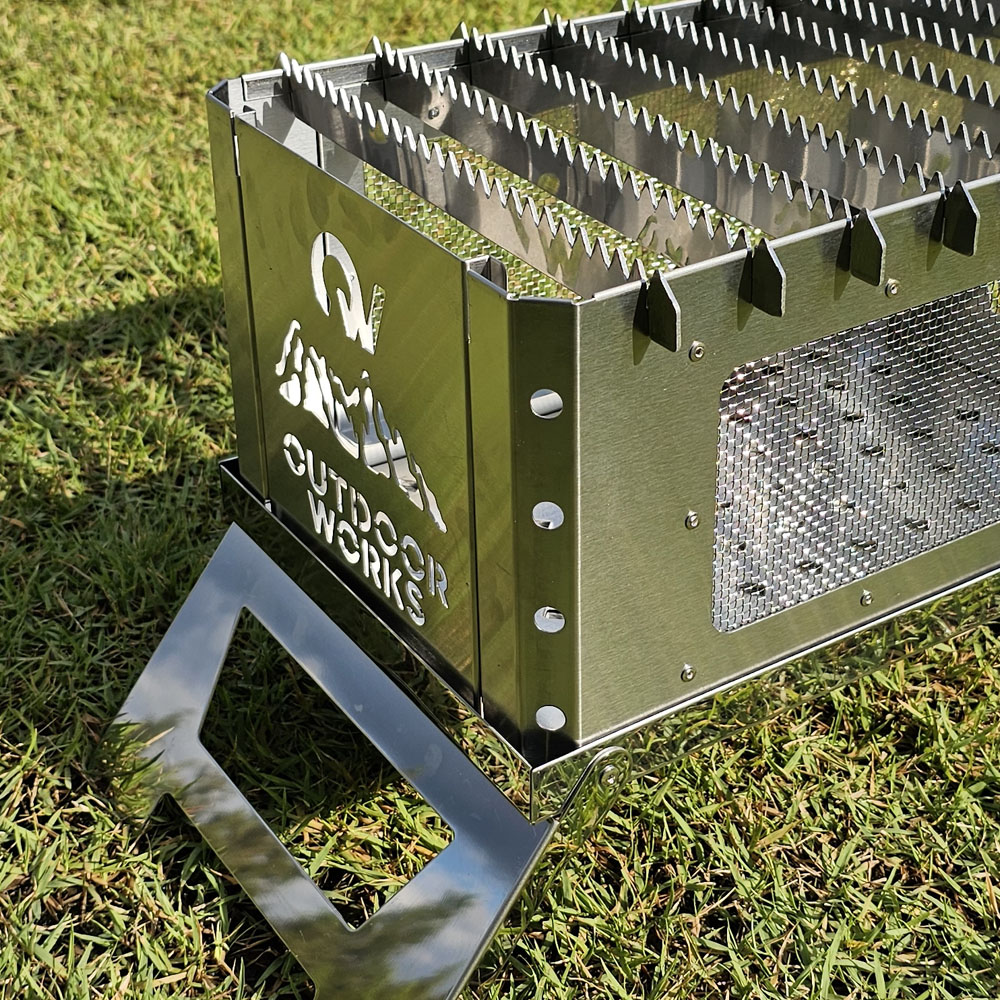 아웃도어웍스 캠핑화로대 접이식 미니 바비큐그릴