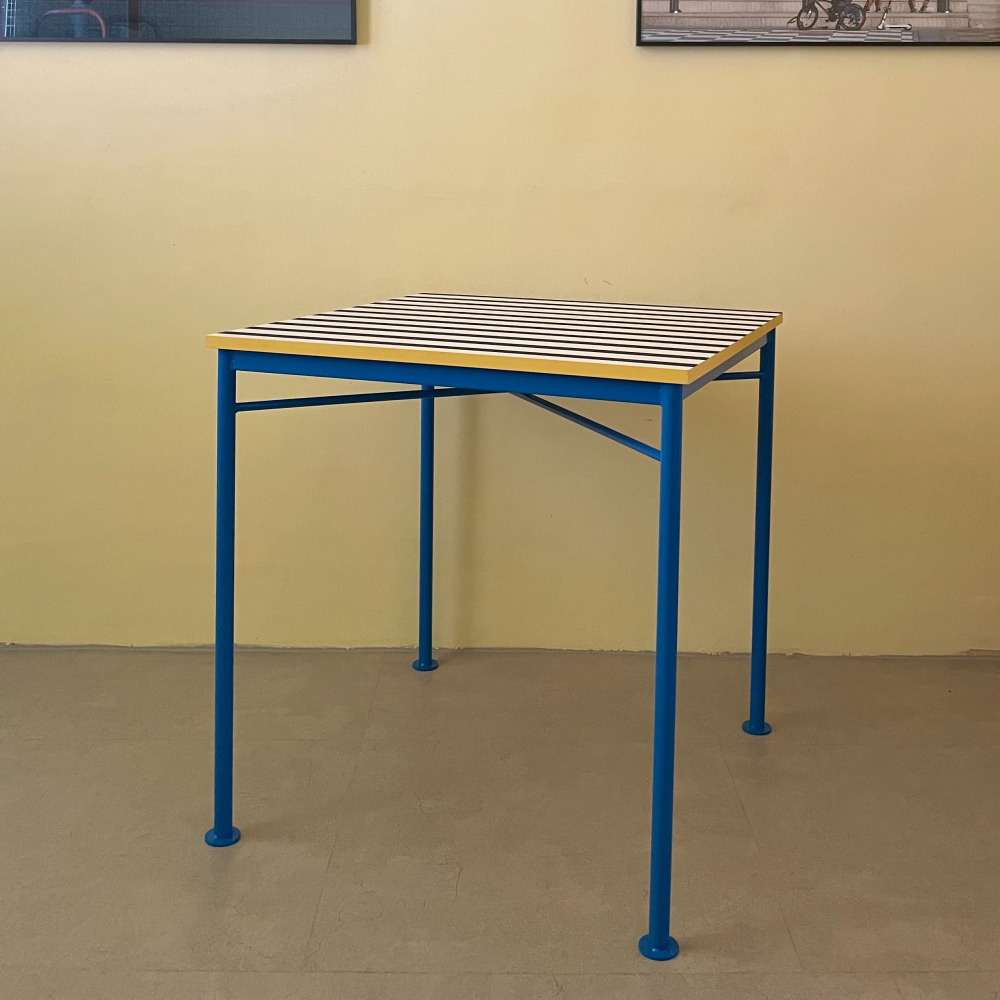 텐더 스트라이프 테이블 인테리어 카페 거실 커피 사각형 티 엔틱 디자인 감성