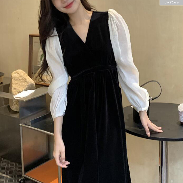하스더 블라우스 레이어링 브이넥 벨벳 롱원피스 (블랙) 겨울 봄 허리스트링 제이플로우 - 메인 이미지