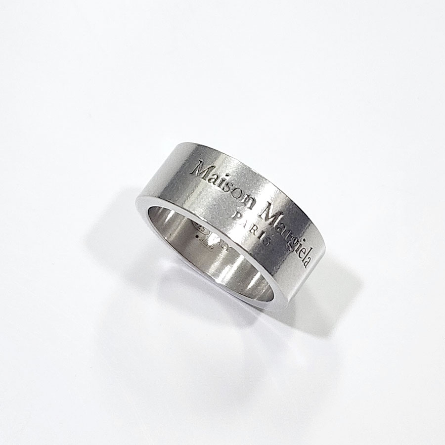 메종마르지엘라 로고 와이드링 인그레이빙 반지 SM1UQ0082 SV0158 951 - 상세 이미지 3