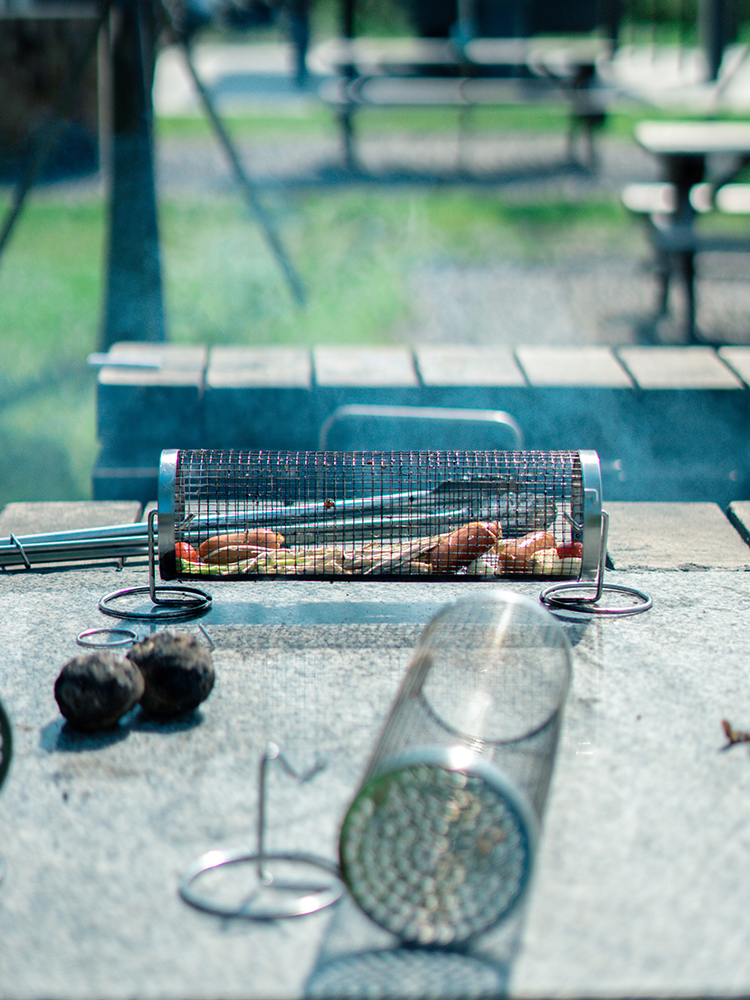 캠핑 바베큐그릴 원통그릴 1+1 화로구이 숯불 다회용 원형 가정용 야외용 삼겹살 BBQ