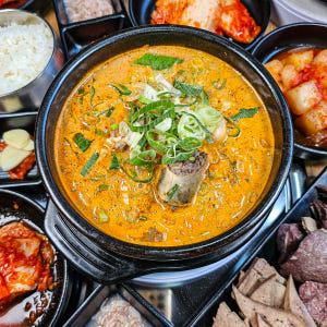 모두의국밥 머릿고기슬라이스 2kg 삶은돼지머리고기 순대국밥재료 업소용 도... 맛있게 먹은 솔직 후기 - 상품 이미지 4