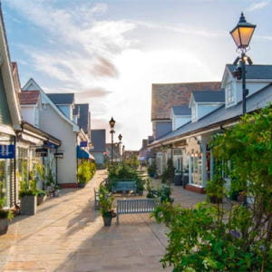 영국 런던  비스터 빌리지 쇼핑 투어 (런던 출발 이동 서비스 포함) 솔직 후기 | 실사용자 리뷰 분석 - 상품 이미지 1