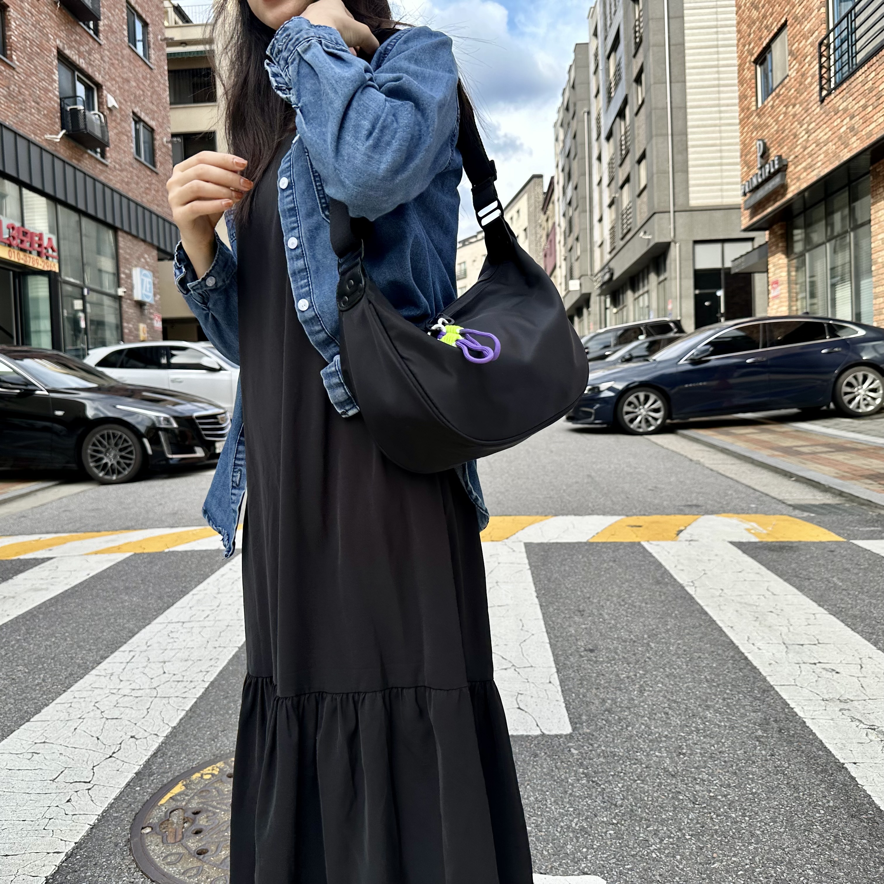 반달 여행용 크로스백 보부상 가벼운 유럽여행가방 핸드폰 도난방지 크로와상백 나일론