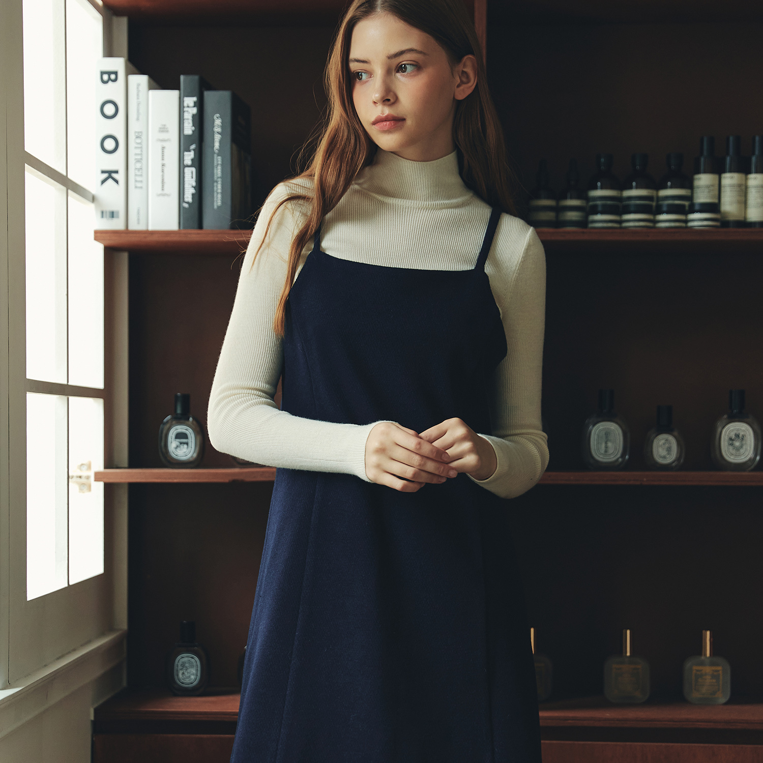 [제로스트릿][윈터ver] 제니 뷔스티에 원피스 [WINTER] JENNY BUSTIER ONEPIECE / NAVY - 상품 이미지