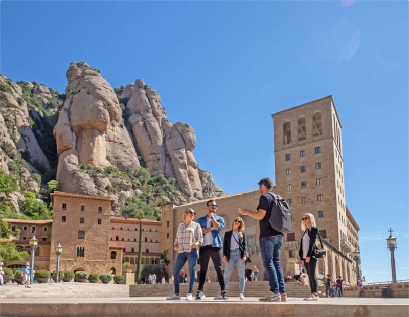 스페인 바르셀로나 반나절 투어 | 바르셀로나 출발 몬세라트 & 승마 체험 솔직 후기 | 실사용자 리뷰 분석 - 대표 이미지