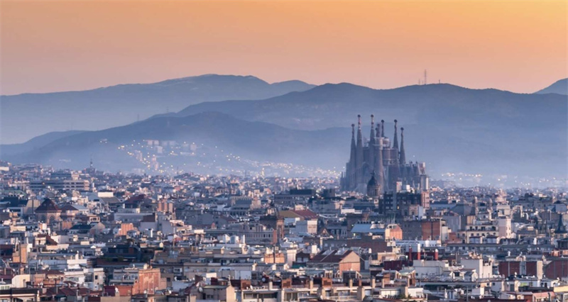 스페인 [전용차] 중국어 구사 가능한 기사님과 함께하는 맞춤형 전세차 1일 스페인 바르셀로나 투어 이미지 2