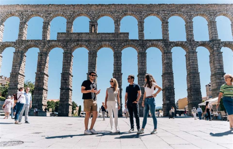 스페인 마드리드 교외 일일 투어 | Valle de los Caidos & Segovia with Suckling Pig 점심 (마드리드 출발) 이미지 3