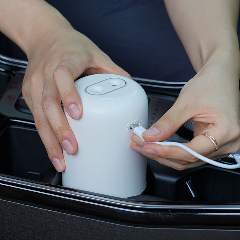 노멀라이프 차량용 듀얼미스트 저소음 무선 미니가습기