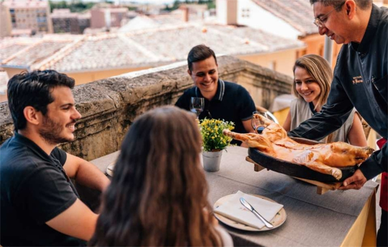 스페인 마드리드 교외 일일 투어 | Valle de los Caidos & Segovia with Suckling Pig 점심 (마드리드 출발) 이미지 4