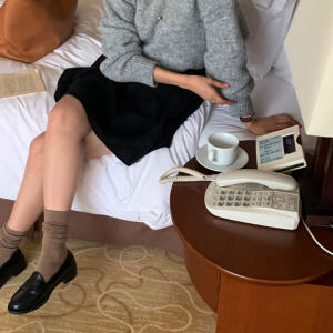 포근한 루즈핏 알파카 울 니트 레이어드 브이넥니트 긴팔 여성 니트티 착용 후기 | 사이즈/핏 총정리 - 상품 이미지 2