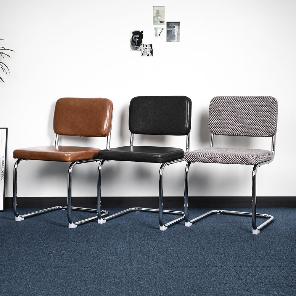 가죽의자 미드센추리 인테리어 철제 의자 캔틸레버 세스카 체어