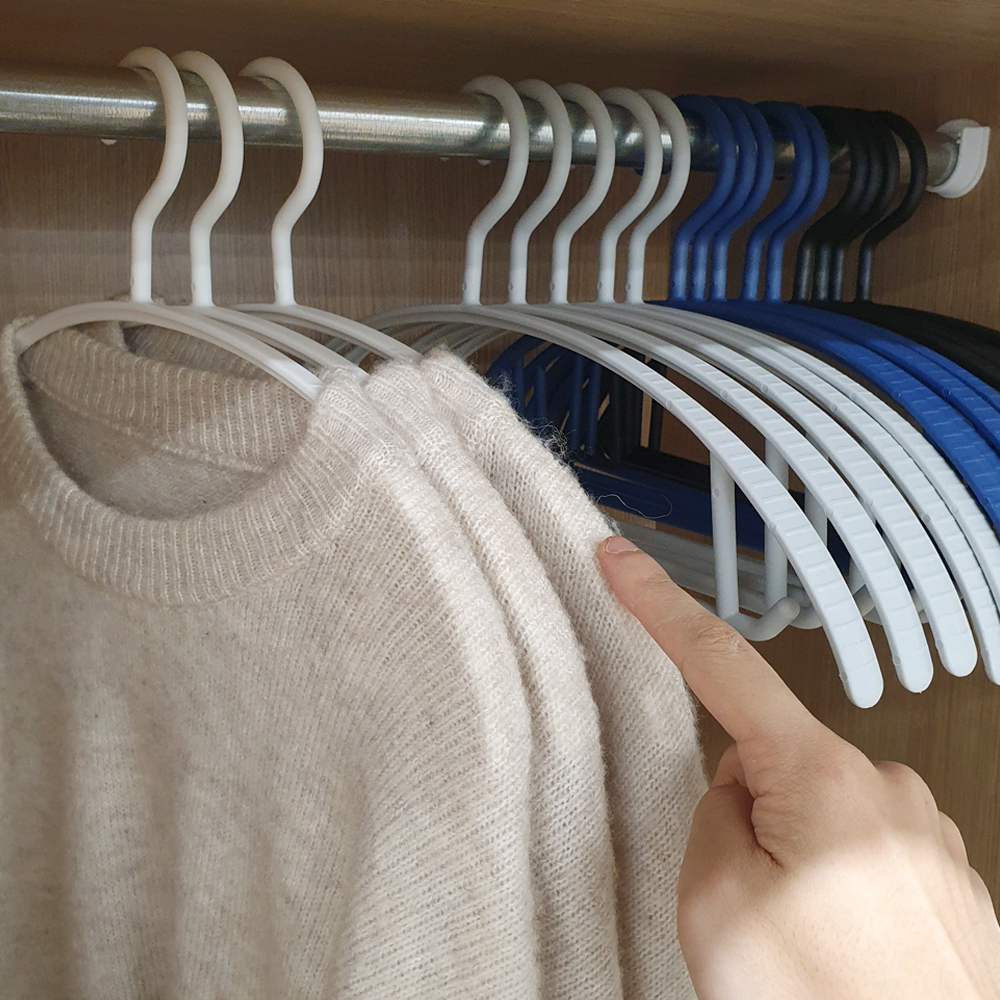 플라스틱 어깨뿔방지 논슬립 옷걸이 티셔츠 니트 옷걸이