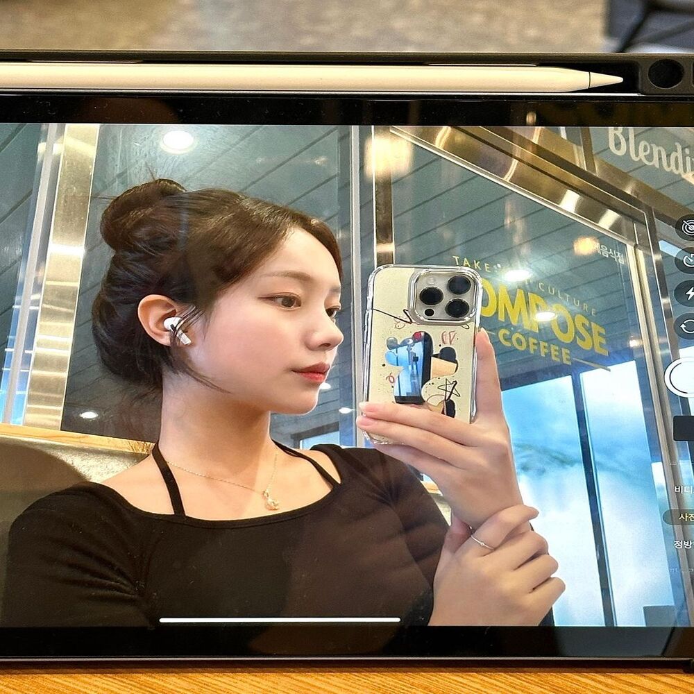 아이폰15 프로 케이스 미러 거울 러브퍼피 - 상세 이미지 5