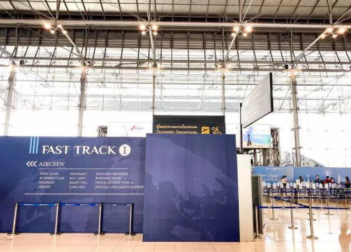 방콕 수완나폼 공항 VIP 출국서비스(FAST Track으로 빠른 출국심사) - 상품 이미지