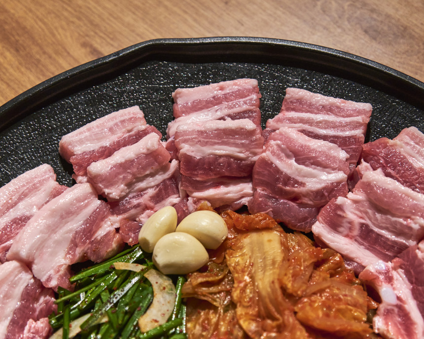 삼겹살2kg 항정살 등갈비 이베리코 대패 오겹살 듀록 통삼겹 목전지 냉동 통오겹살 사진 6