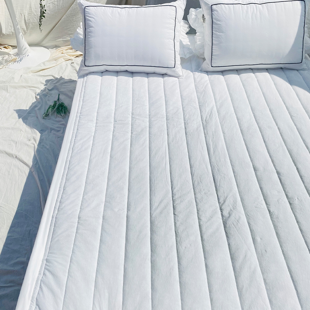 쿠에뜨 호텔 이불패드 호텔식 사계절 광폭 논슬립 고정밴드 침대패드
