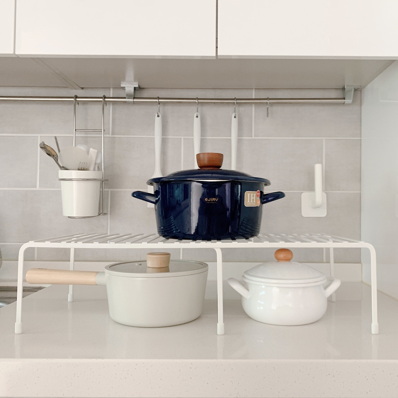 살림공간 후라이팬 접시 정리대 그릇 냄비 거치대 선반 2단 정리선반 (길이조절) 제품 이미지