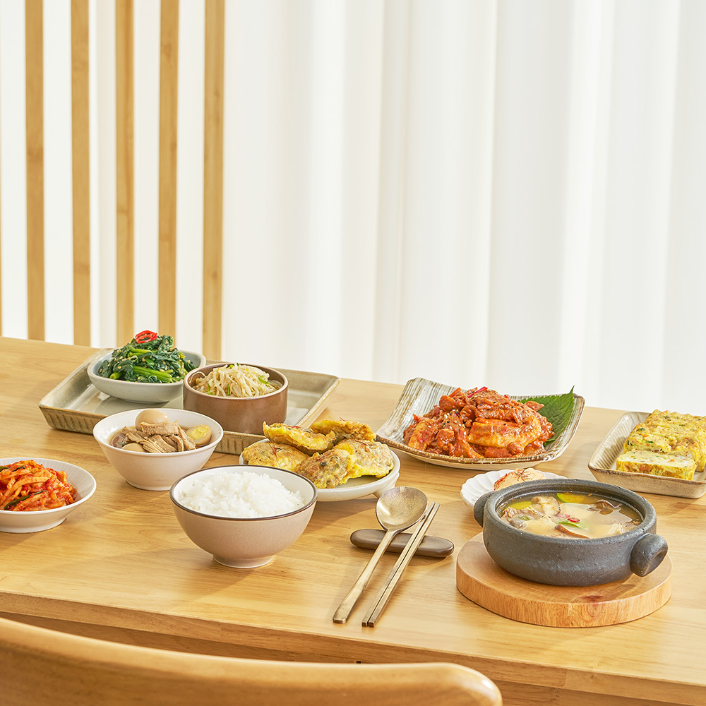 여누반찬공방 한상차림 가정식 집밥 일주일 구독 새벽배송 정기배달 정기배송 맛있는반찬가게