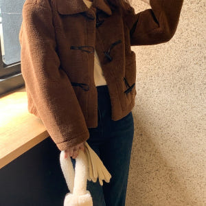 릴리스 카라넥 떡볶이 단추 양털 뽀글이 부클 후리스 버튼 무스탕 경량 자... 착용 후기 | 사이즈/핏 총정리 - 상품 이미지 4