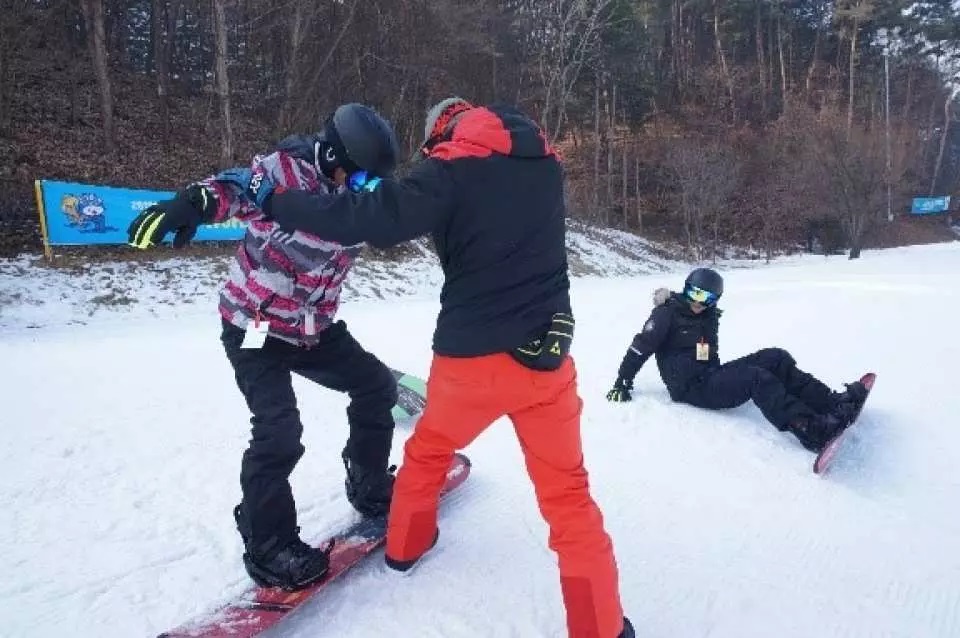 강원도 1박 2일 스키 | 지산리조트&휘닉스파크 | 서울 출발 이미지 4