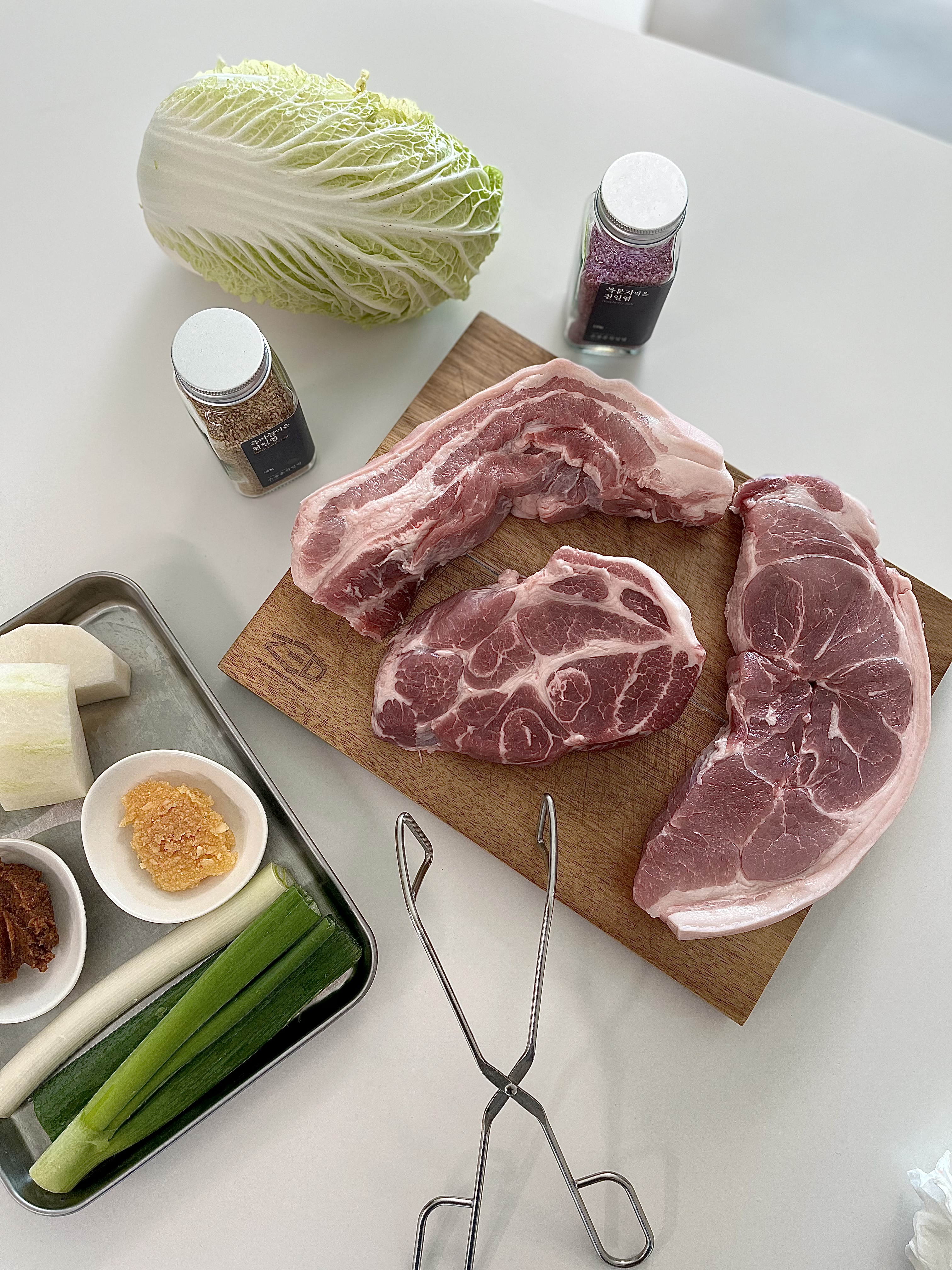 유황먹인 한돈 김장철 보쌈대전 통앞다리, 통오겹살, 통목삼겹 1kg - 메인 이미지