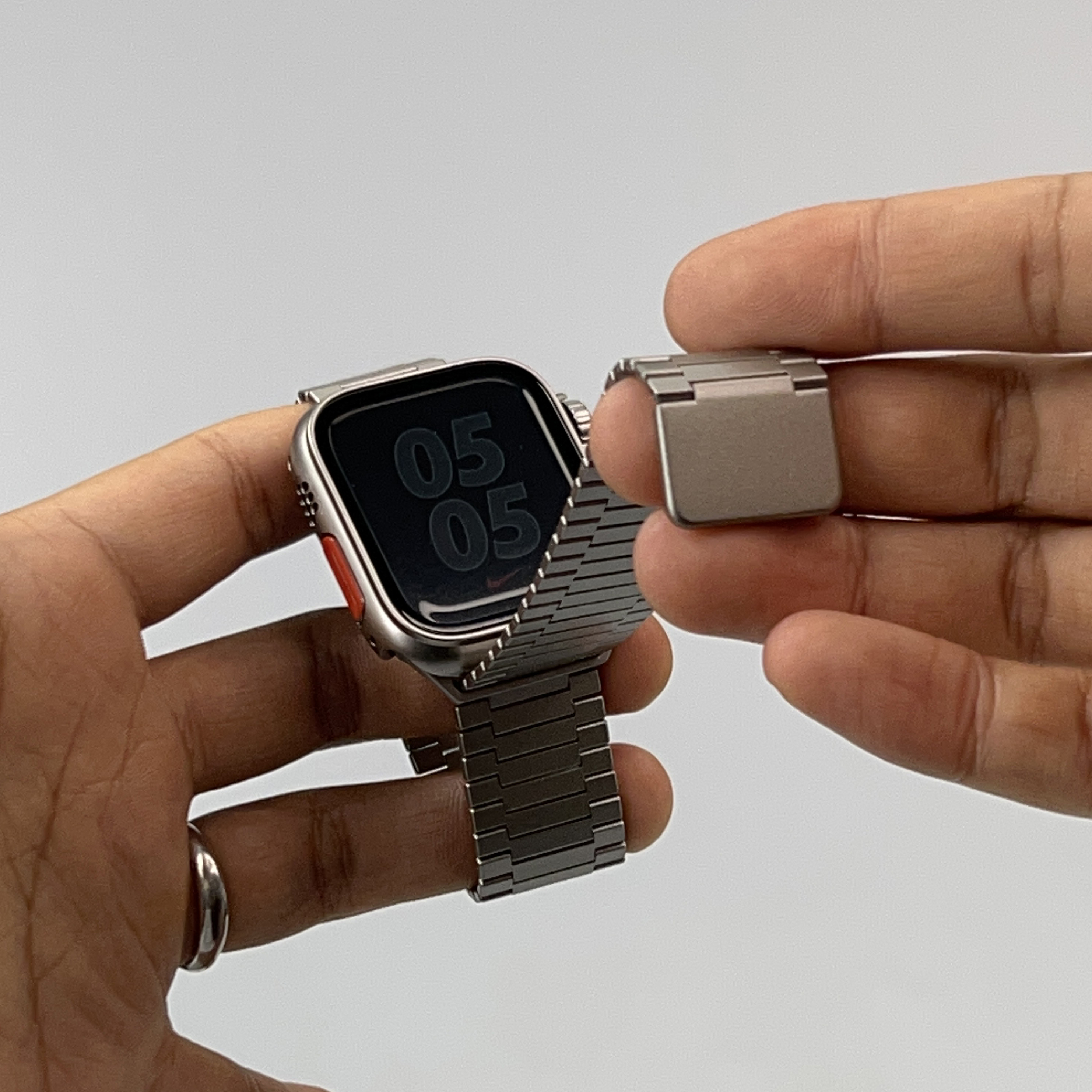 웨어플래닛 애플워치 마그넷 클래식 링크 루프 메탈 티타늄 밴드 스트랩  울트라 10 호환 시계 줄 - 상세 이미지 2