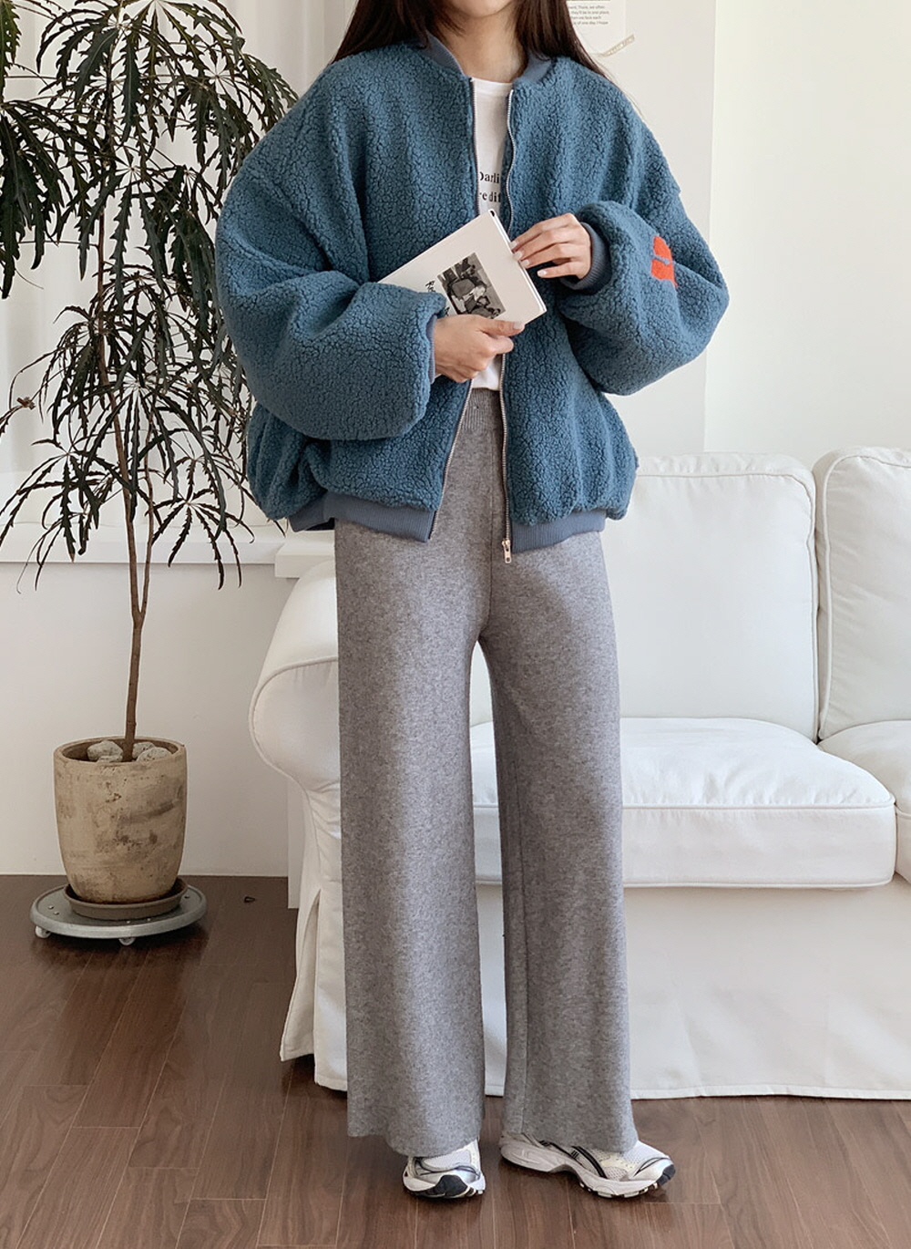 여성 뽀글이 양털 퀼팅 누빔 점퍼 오버핏 레터링 덤블 이미지 2